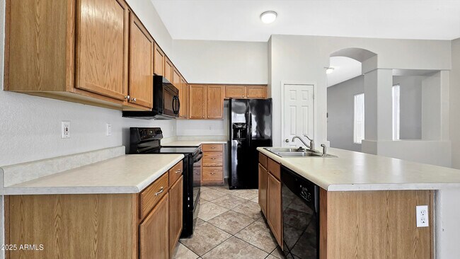 Building Photo - 15818 W Durango St