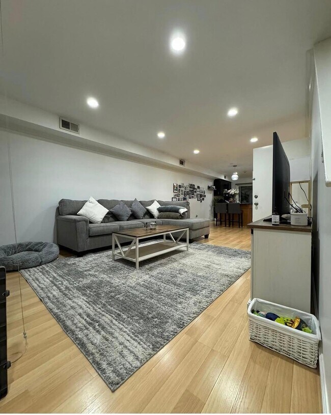 Building Photo - 22 Dr Martin Luther King Jr Dr