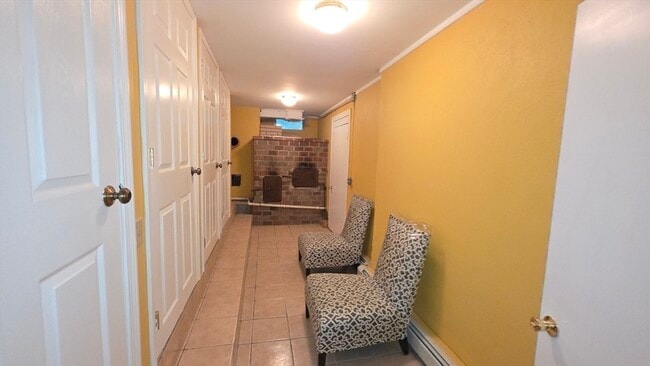 Building Photo - 85 Burlingame Rd