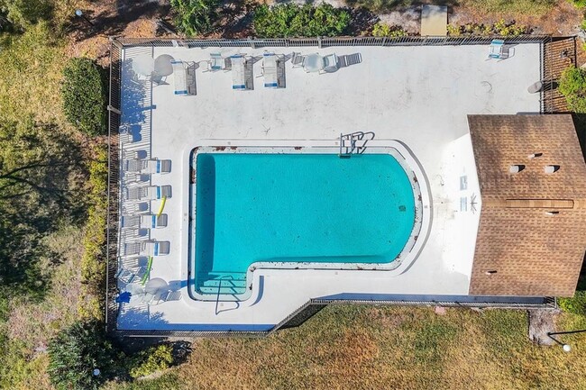 Building Photo - 5222 Myrtle Wood