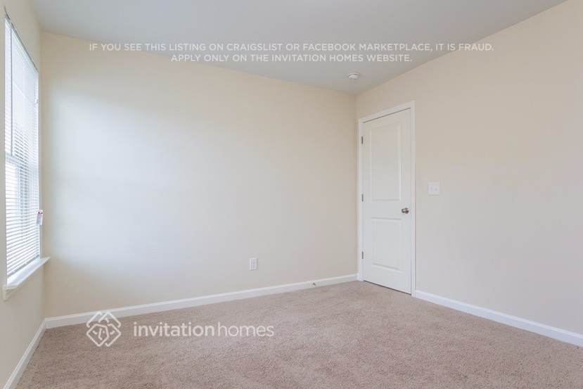 Building Photo - 2146 Villa Spg Ter