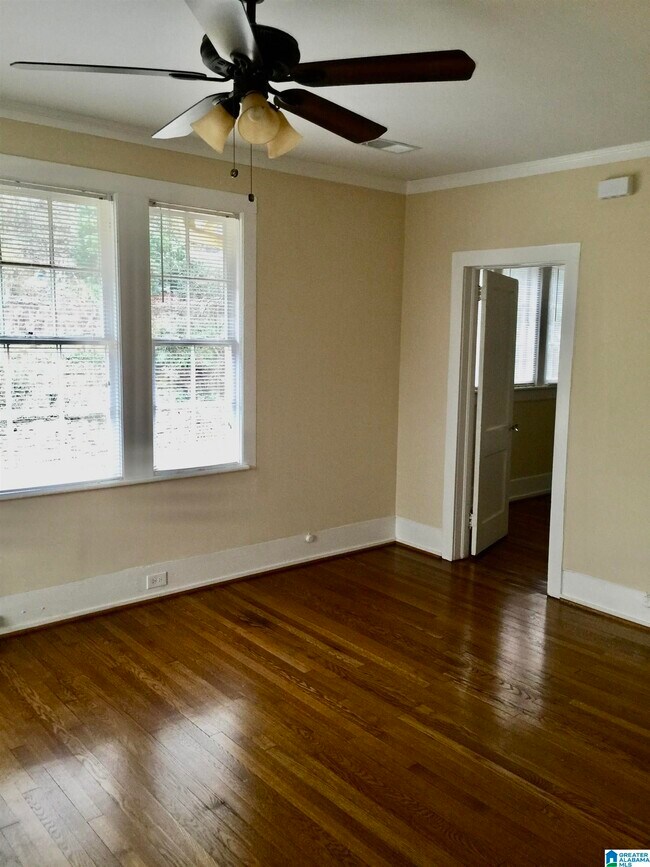 Building Photo - 1412 Smolian Pl