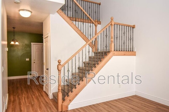 Building Photo - 1020 N 130 W