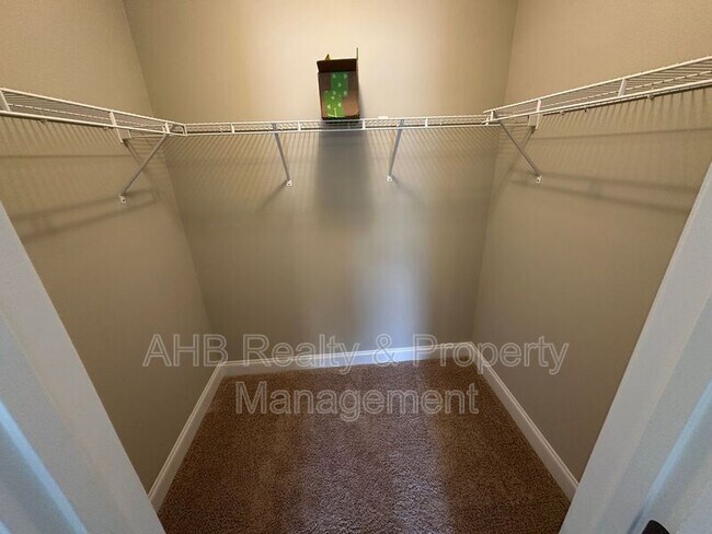 Building Photo - 850 Longleaf Pine Pl