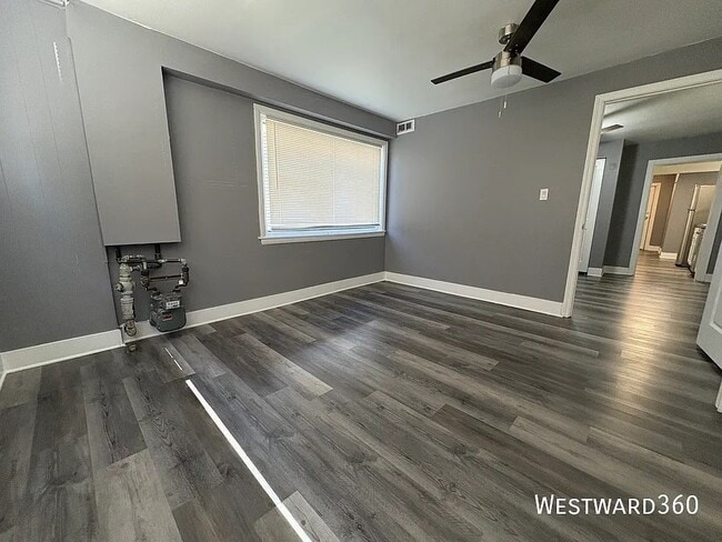 Building Photo - 508 W 46th St