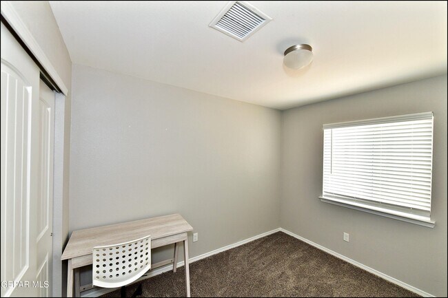 Building Photo - 5129 Rose Elise St