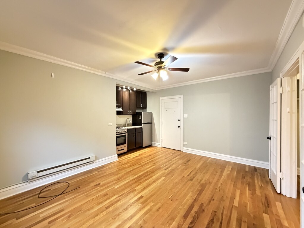 Building Photo - 4707 N Hermitage Ave