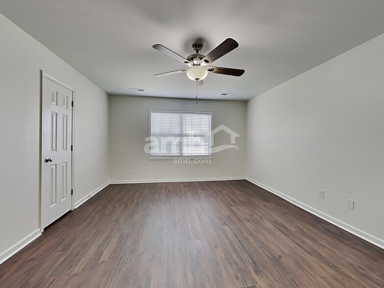 Building Photo - 1856 Planters Walk Dr