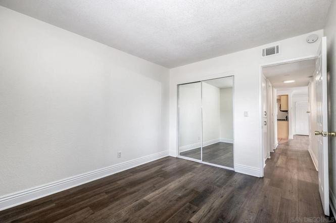 Building Photo - 9948 San Juan St