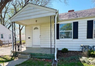 Building Photo - Charming 1-Bed Home in North Kansas City –...