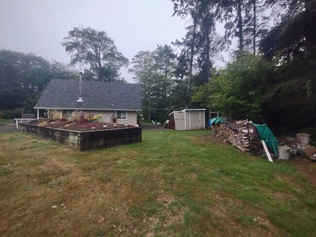 Building Photo - 2+Bedroom Cabin in Serene Setting