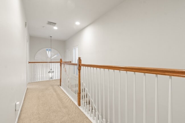 Building Photo - 5351 McCulloch Cir