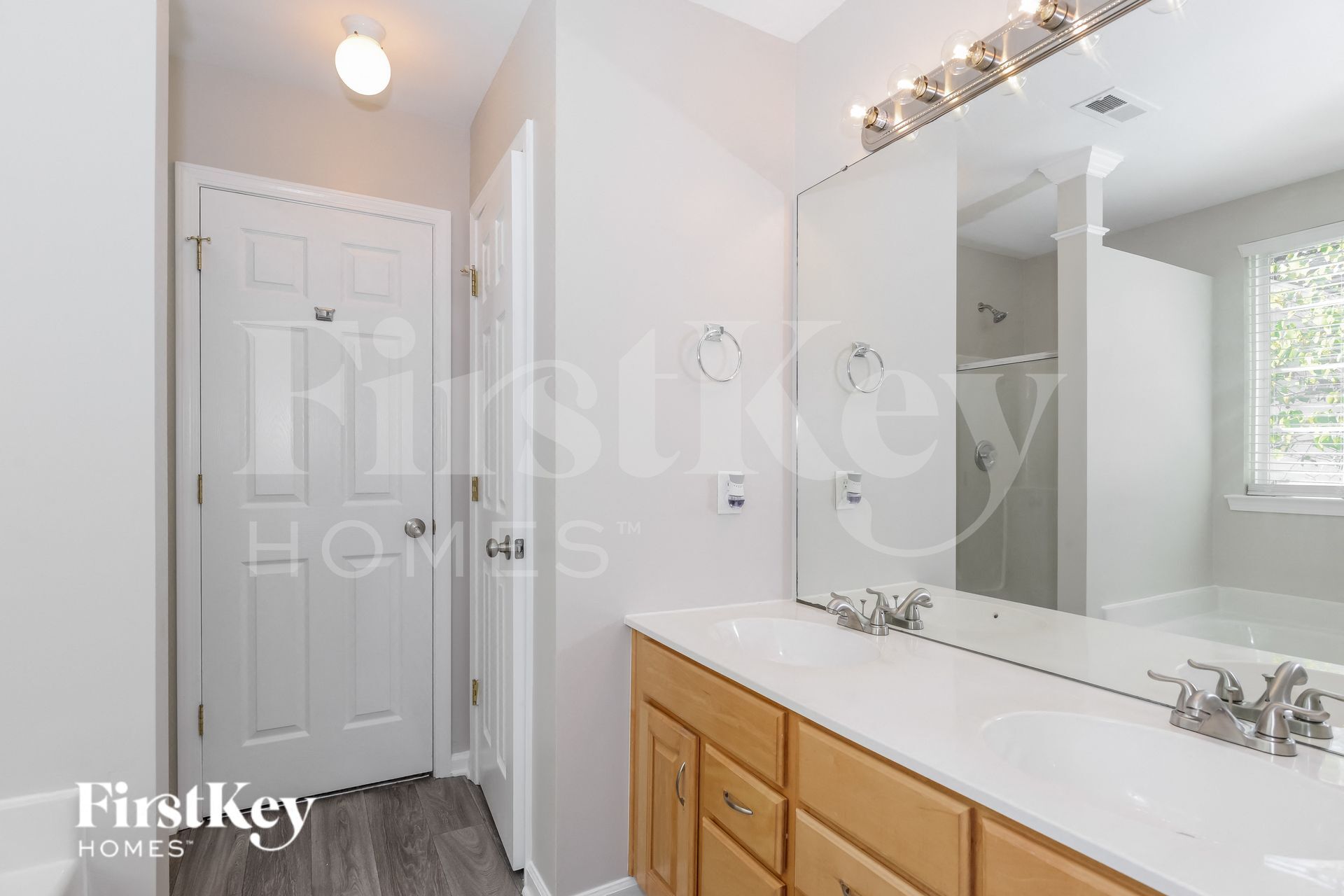Building Photo - 1546 Rumstone Ln