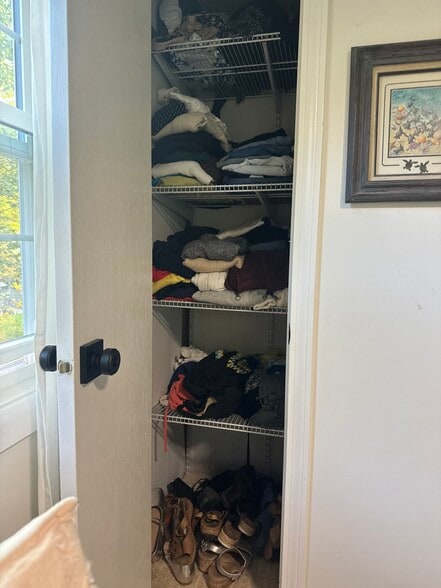 Building Photo - 3 Sylvan Cir