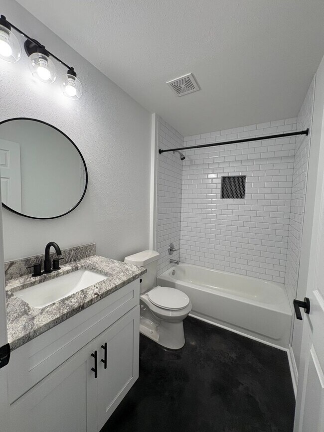 Building Photo - 3 Bedroom COMING SOON!