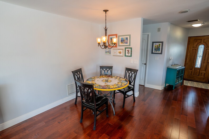 Dining Room - 8679 Merrimoor Blvd