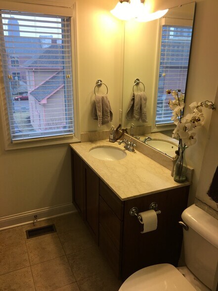 2nd Bedroom Bathroom - 524 Allard Pl