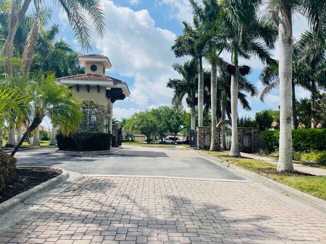 Building Photo - 15321 Mille Fiore Blvd