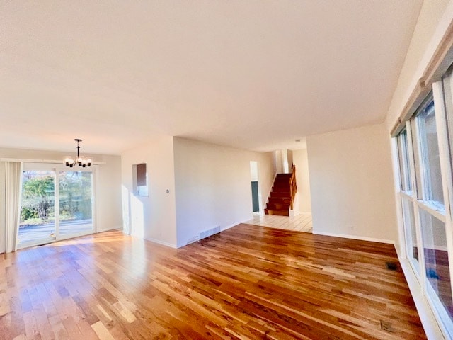 Building Photo - 2112 N Kennicott Dr