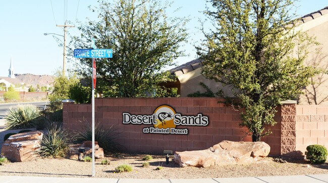 Building Photo - Great home located in Desert Sands @ Painted Desert.