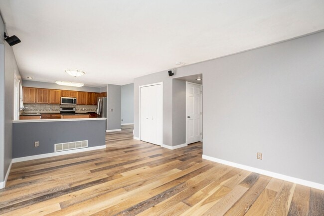 Building Photo - Spacious 4-Bedroom Home in District 20 with Huge Deck & Fenced Yard