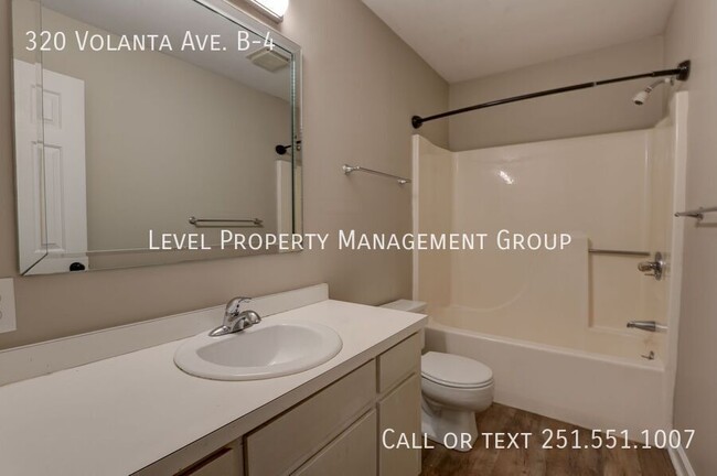 Building Photo - 320 Volanta Ave