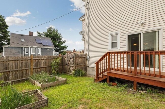 Building Photo - 109 Walnut St