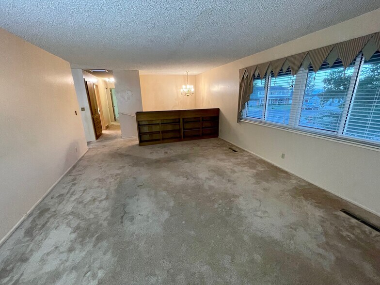 Building Photo - 2636 N 700 E