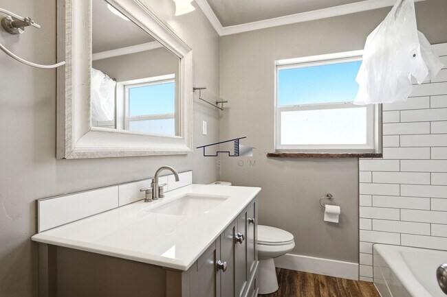 Building Photo - Updated 4-Bedroom Home for Lease in Ogden!