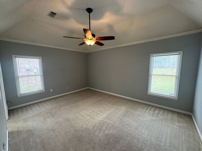 Building Photo - 8594 Sun Vista Dr N
