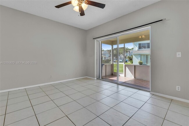 Building Photo - 16640 Hemingway Dr