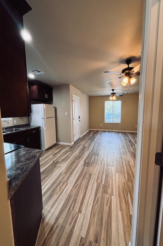 Building Photo - 495 S 16th Ave