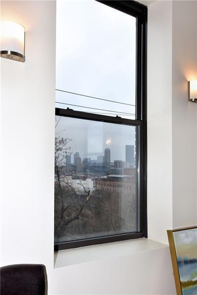 Building Photo - 2301 Mission St