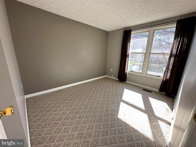 Building Photo - 7706 Havenside Terrace