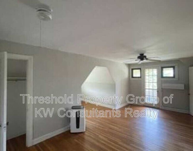 Building Photo - 2208 Arlington Ave