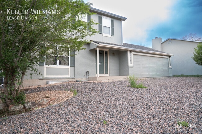 Building Photo - 2115 Rimwood Dr