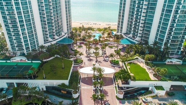 Building Photo - 18201 Collins Ave