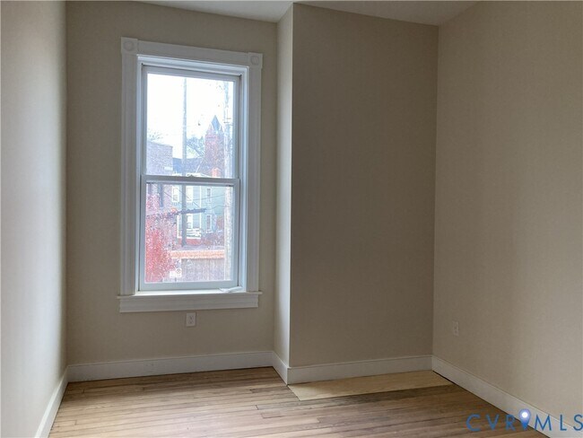 Building Photo - 618 N 25th St