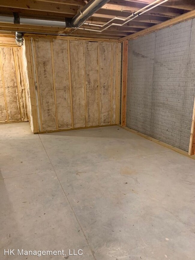 Building Photo - 4 br, 4 bath House - 1051 N 170th Ave