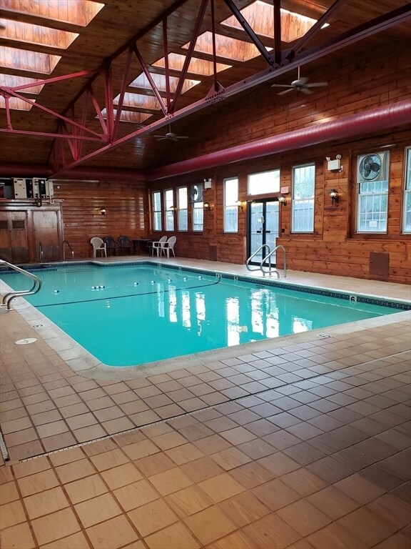 Building Photo - 500 Washington St