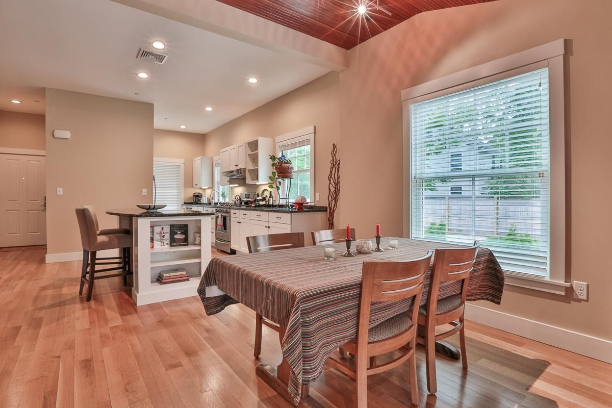 Building Photo - 26 N Main, 3