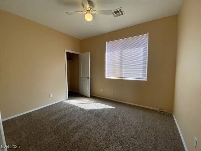 Building Photo - 744 Blue Barrel St