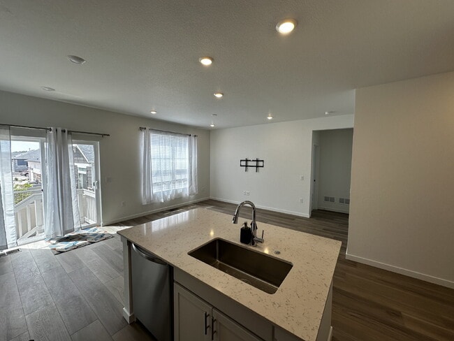 Building Photo - **AVAILABLE NOW!! Age 55+ Gated Community ...