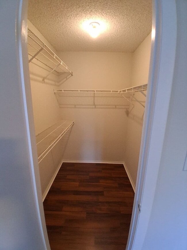 Building Photo - Oasis - # 10-201