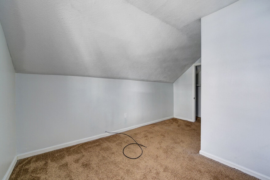 bedroom 2 - 3115 Hancock Ave