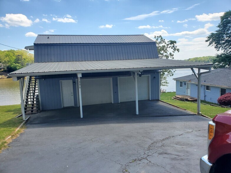 Building Photo - 396 Haley Rd