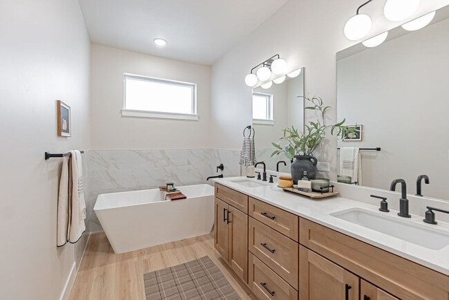 Building Photo - 455 Blue Spruce