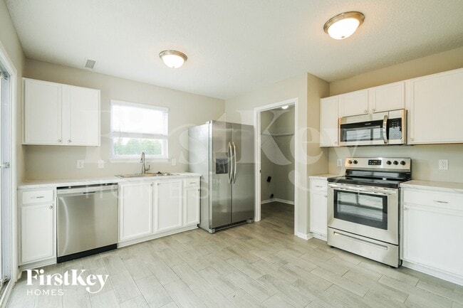 Building Photo - 14455 Black Farm Dr