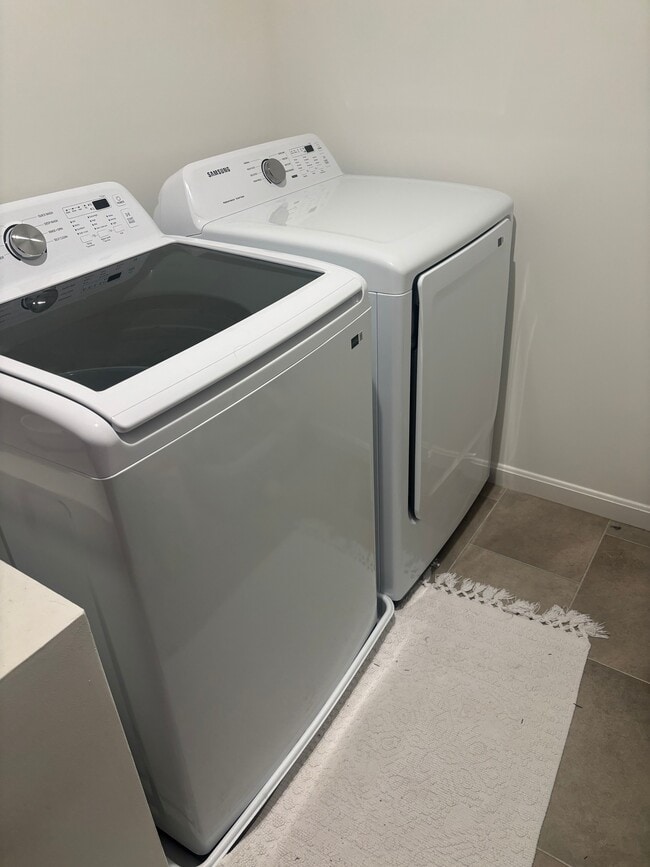 Building Photo - 3885 Volterra Ln