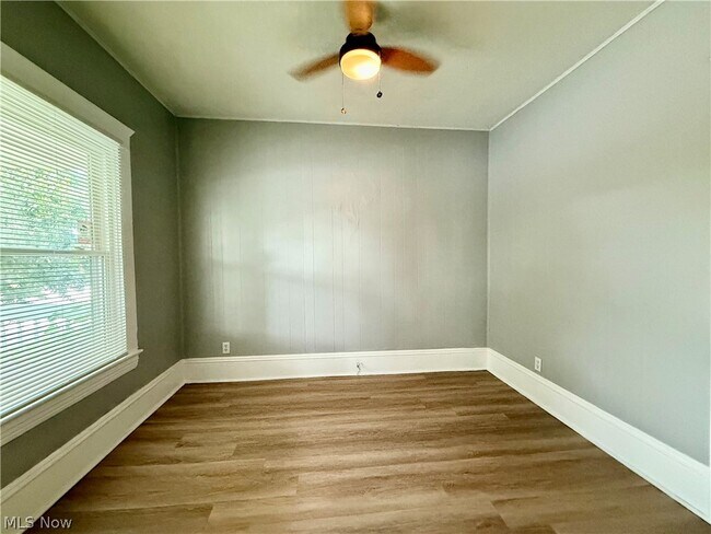 Building Photo - 2602 Vega Ave